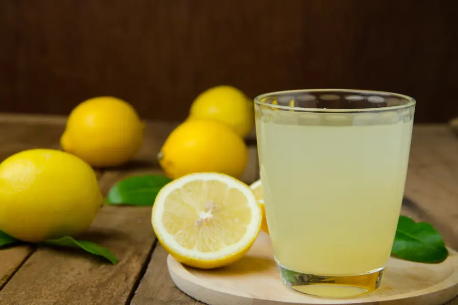 Green Tea-Lemon Juice