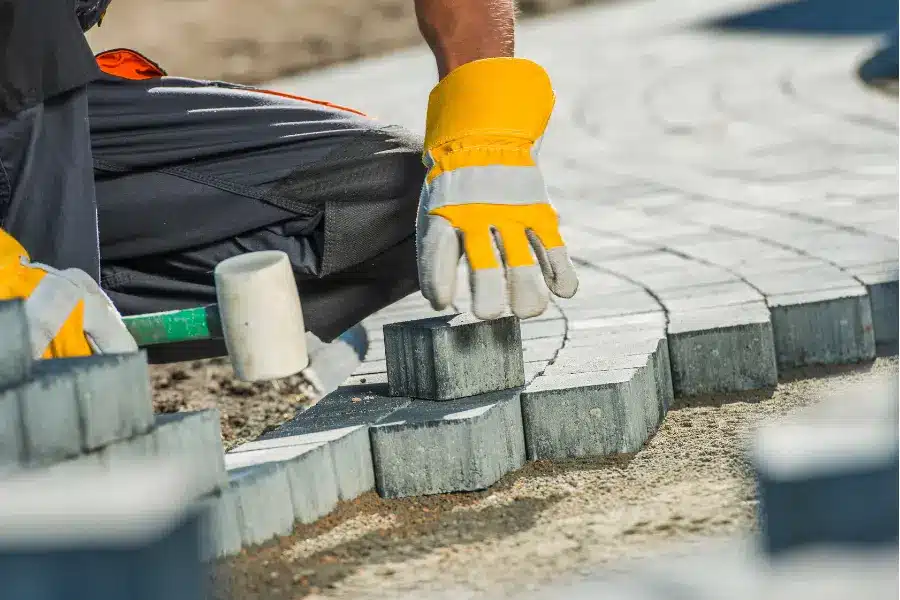 How to Choose the Right Paving Company for Your Needs