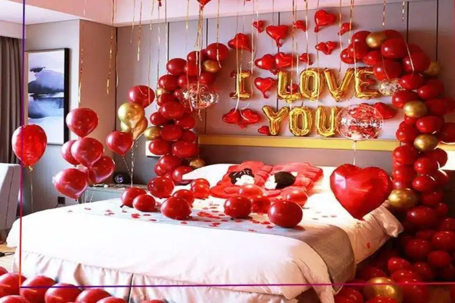 Romantic Bedroom Ideas For Anniversary