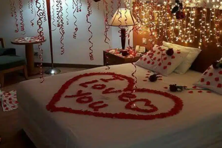 Romantic Bedroom Ideas For Her