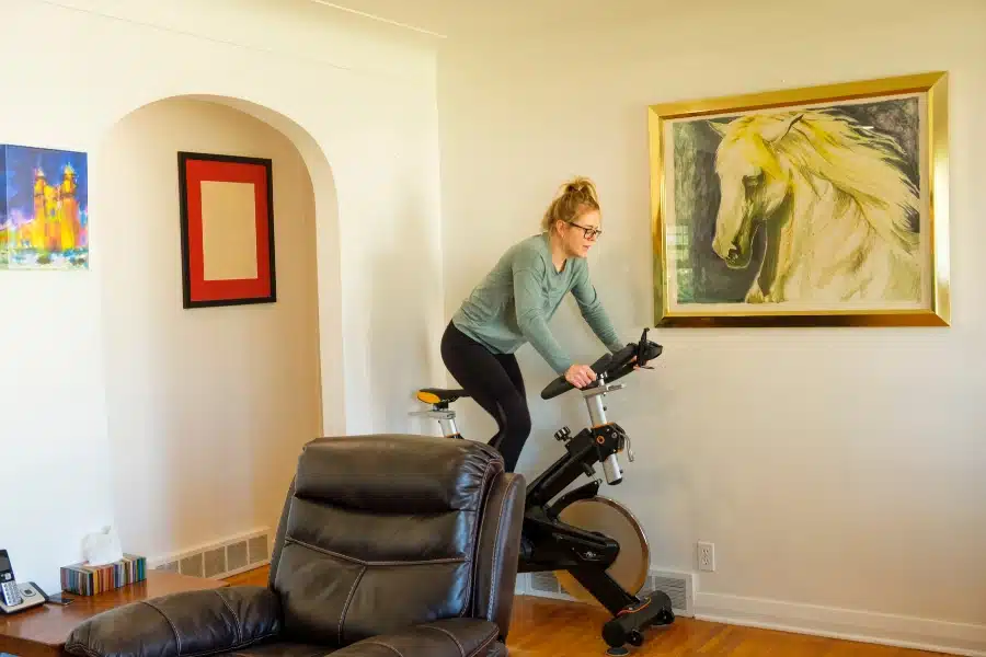 How long should you ride a stationary bike to lose belly fat