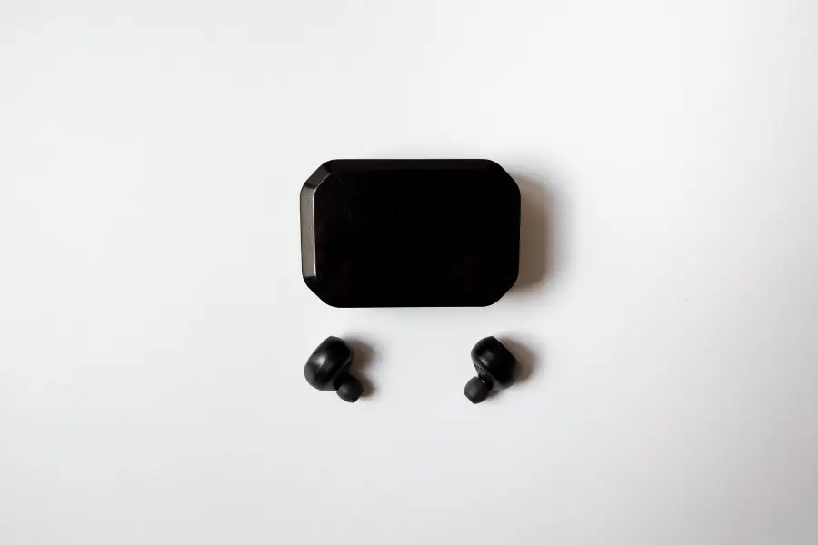 4 Best Wireless Earbuds for Phone Calls in 2022
