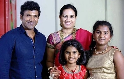 Drithi Rajkumar Childhood photos with her family
