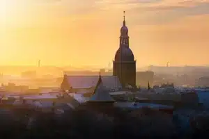 What is the Best Way to Invest in Riga