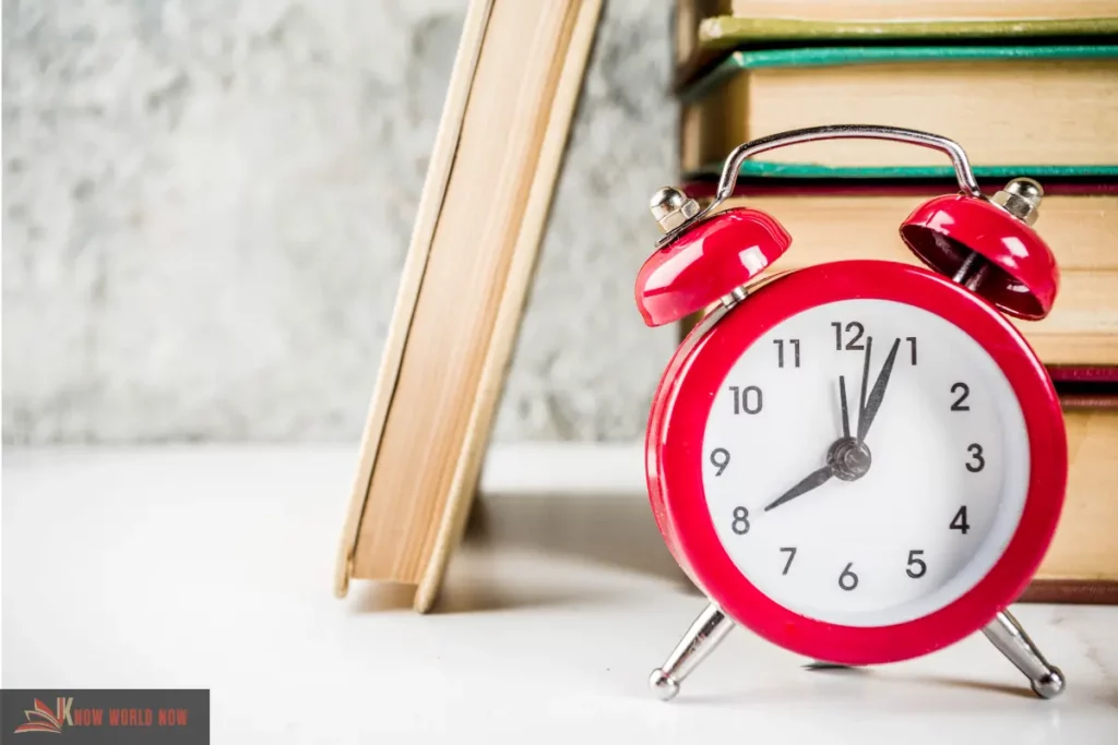 Benefits Of Old School Alarm Clocks Instead of Your iPhone